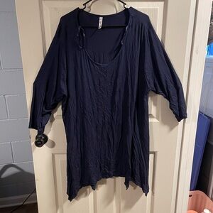 White Mark Navy Tunic Top